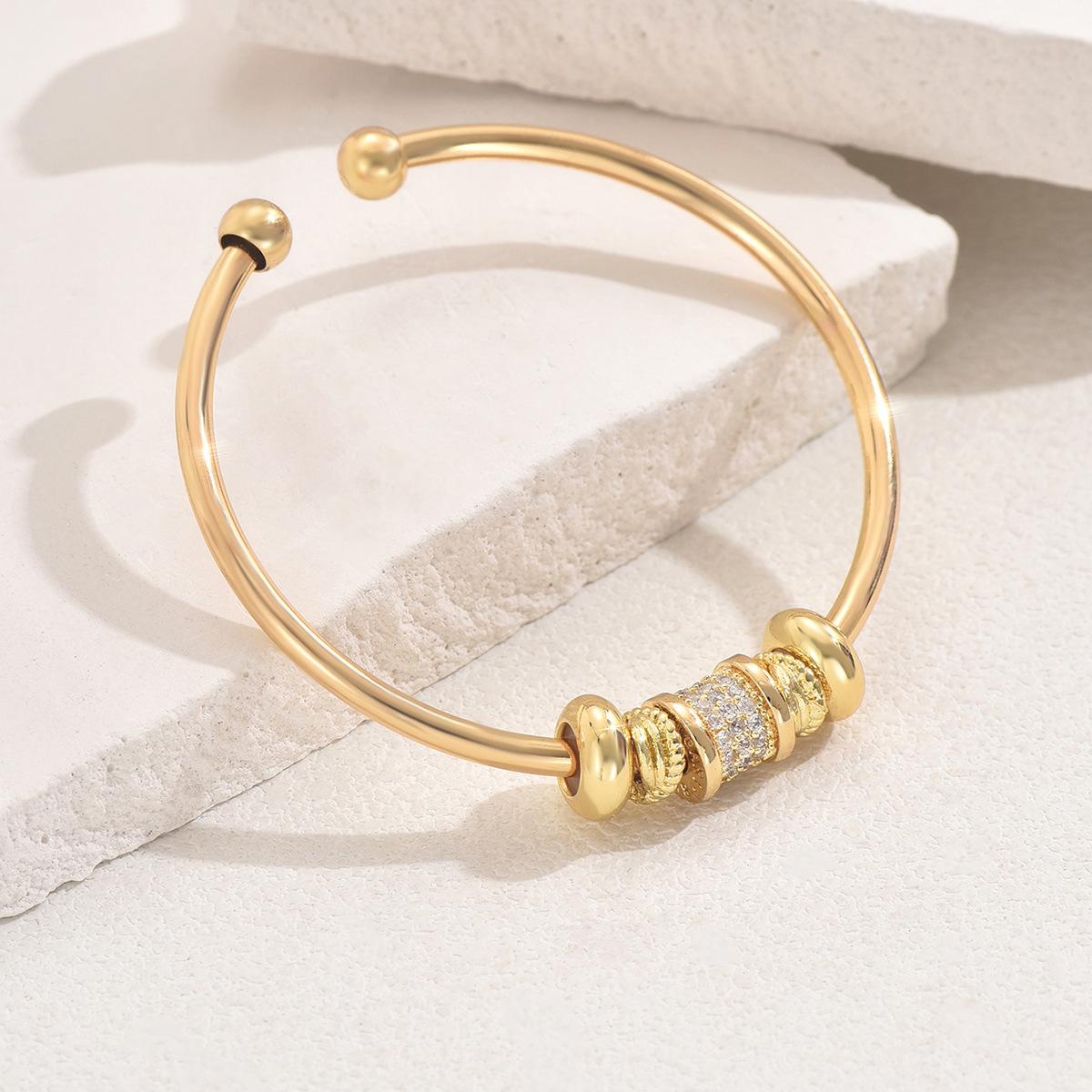 

Женский браслет-манжета All Match Crystal one size