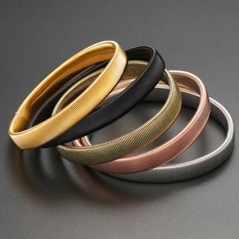 2 Pieces/double Anti Slip Elastic Shirt Sleeves Metal Armbands with Elastic Straps Fashionable and Versatile for Men and Women