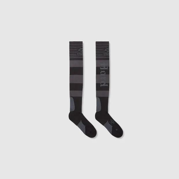 [UMBRO X SLAM JAM] Hard times Long Socks Black (UQ113CSC30)