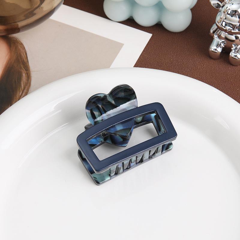 Love Square Grab Clip Premium Sense Acetic Acid Hairpin Simple Versatile Ponytail Clip Back Head Shark Clip Hair Accessories