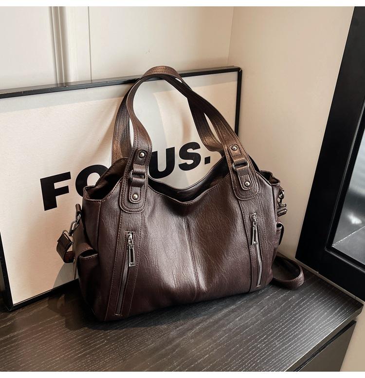 Bag Women's Tote Bag Large Capacity Autumn and Winter Crossbody New Retro Premium Shoulder Handbag