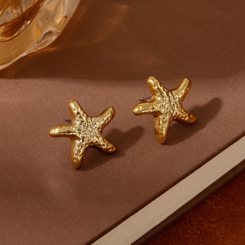 High-End Leichter Luxus Textur Blatt Ohrringe Metall Wind Personalisiert Dreidimensional Ccb Mehrschichtig Übertrieben Mehrschichtig Blume Ohrringe