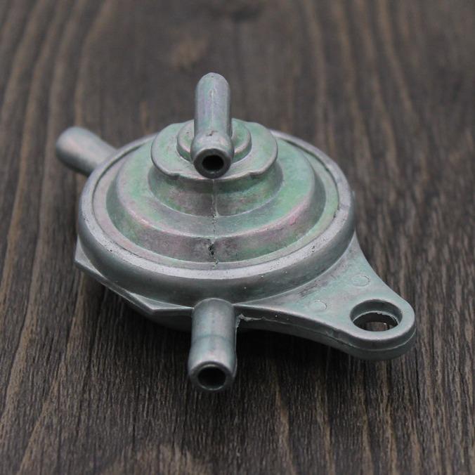 Saichi QS110GY6 Czterosuwowy 50cc Przełącznik Paliwa dla Kymco Falcon