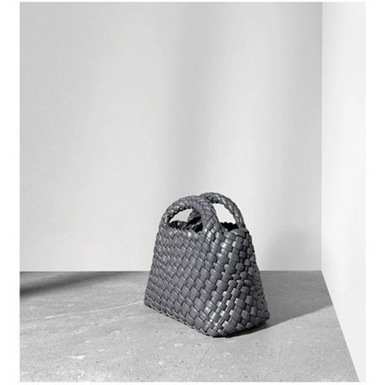 Women's Genuine Leather Woven Handbag: Stylish, Versatile Mother-and-Child Shoulder Messenger Bag