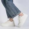Damenschuhe – Sportschuhe