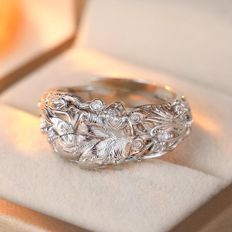 Vintage Inlaid White CZ Flower Women's Ring Minimalist CopperColor Hand Carving Daily Wear Party Jewelry Anniversary Gift