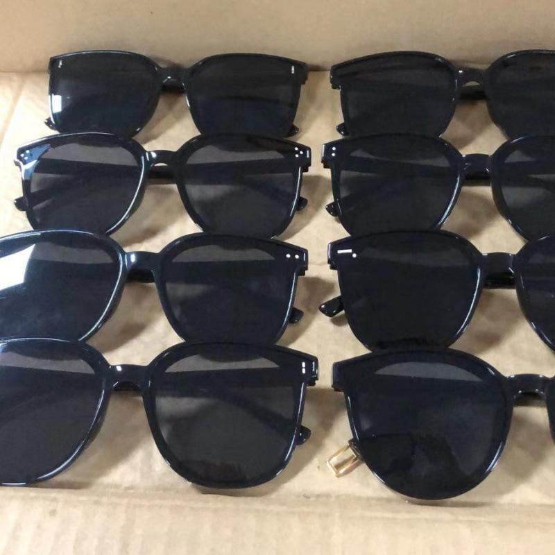 2025 sunglasses men's sunglasses women's high-end sense one-piece three-point black street shot fashion Douyin same sunscreen glasses