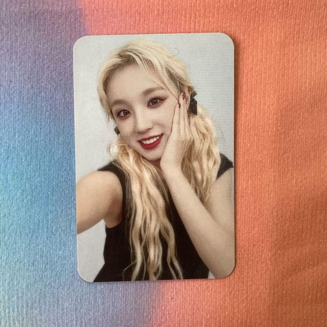 

[USED] (G)IDLE Ugi member winning NEVERLAND FC limited trading card