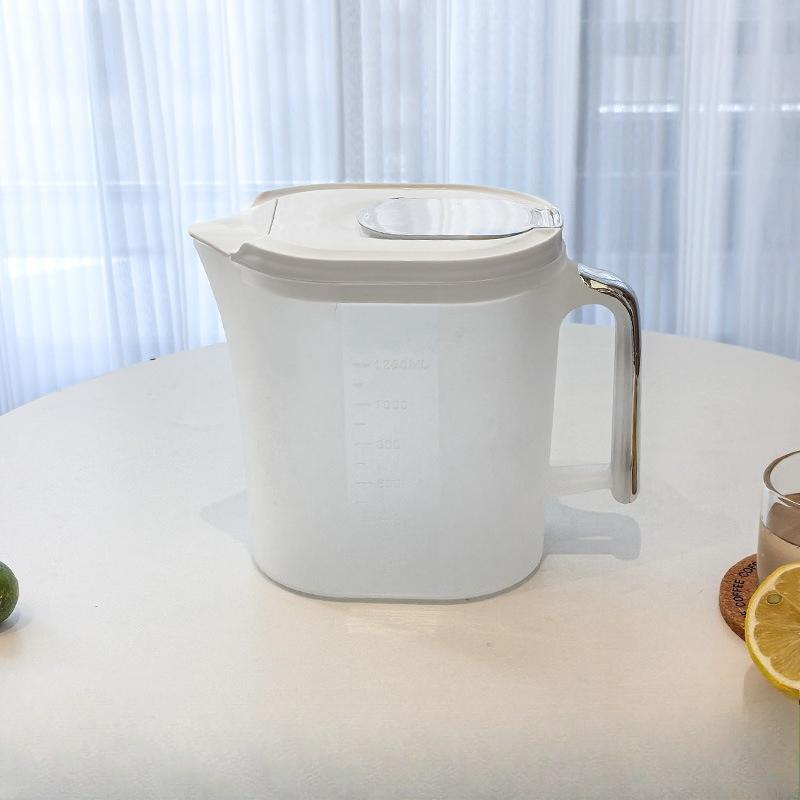 Cold Water Pitcher with Scale, Kitchen Baking, Household PP Thickened Large Capacity Measuring Cup, Plastic Cup, Cold Water Pitcher