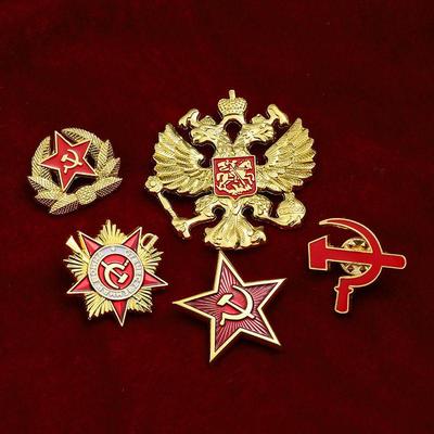 Russischer Doppelköpfiger Adler-Pin mit Sowjetischem Hammer & Sichel, Patriotisches Ährenkranz-Abzeichen Erster Klasse, Roter Stern Gedenkmedaille Brosche