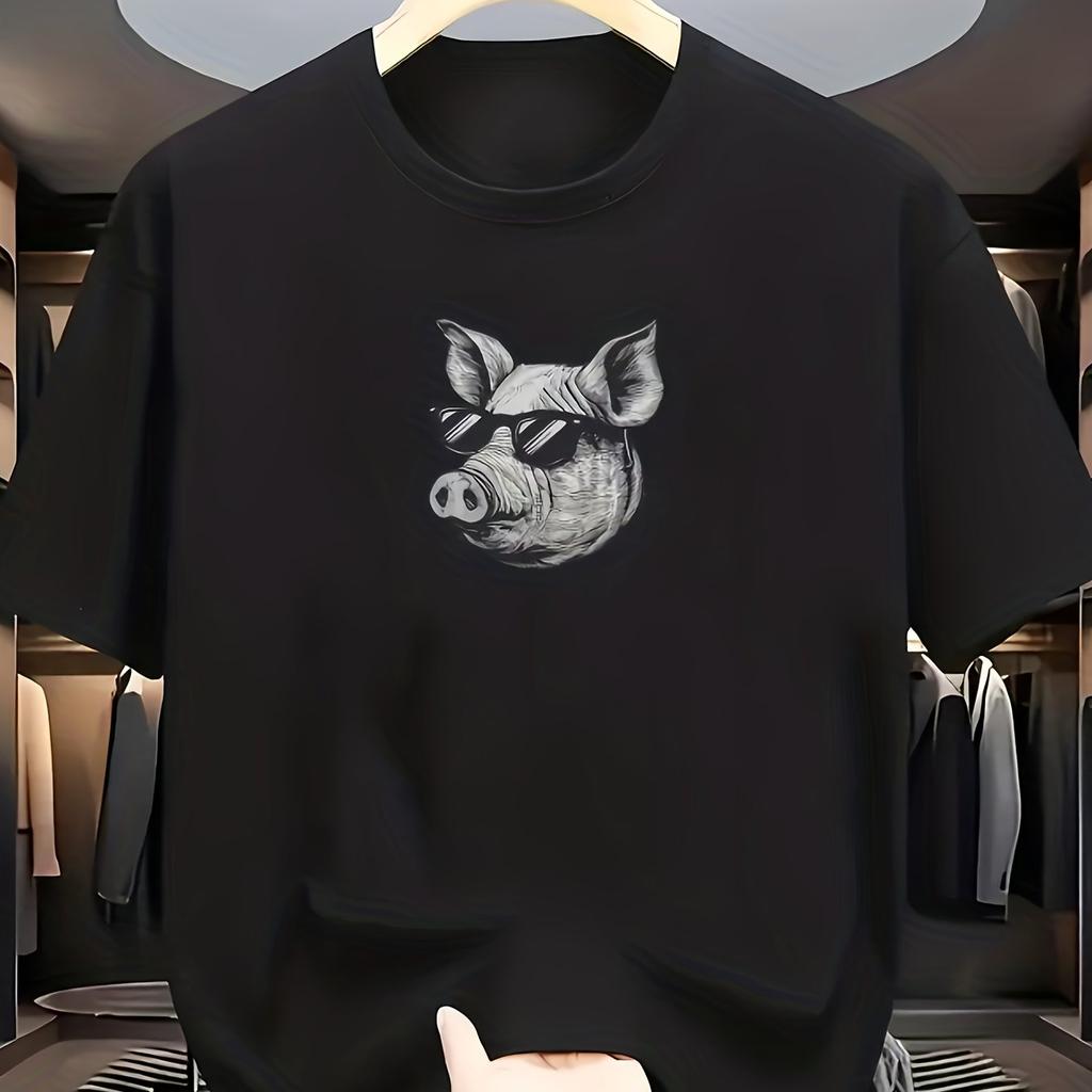 A Round-Neck Short-Sleeve T-Shirt Featuring a Print Design of a Cartoon Pig Head Wearing Glasses on The Front