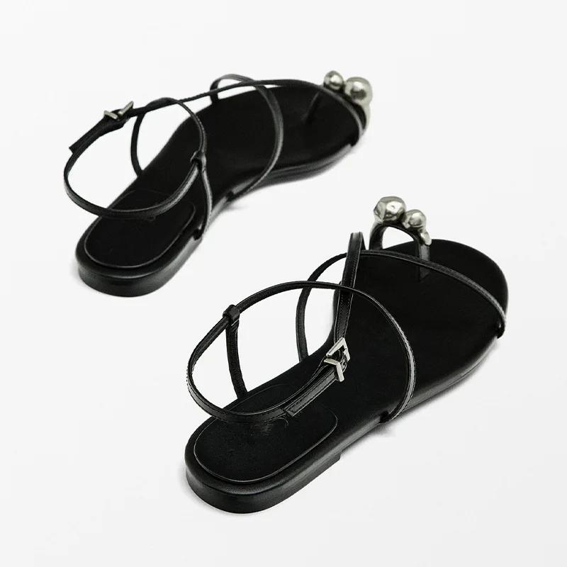 Designer Sexy Open Toe Cross Strap Over Toe Leather Flat Sandals Women Sexy Cross Strap Metal Decorative Summer Flats Slippers