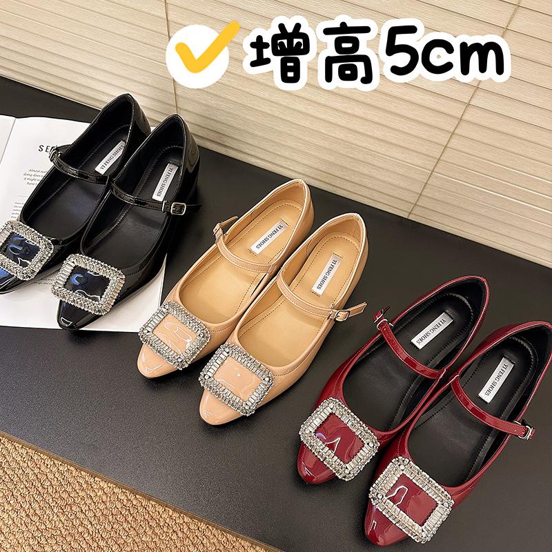 Small inner height increase single shoes women's patent leather one-word buckle 2025 new French rhinestone flat Mary Jane women's shoes