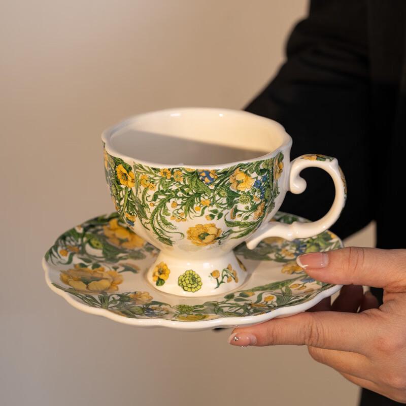 

OLOEY Retro Floral Ceramic Cup & Saucer Set