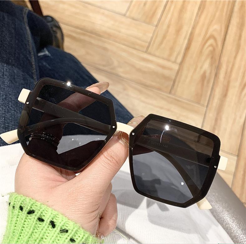 New Women's Sunshade Polygonal Sunglasses High-definition UV Protection Driving Sunglasses Trendy Retro UV Resistant Sunglasses