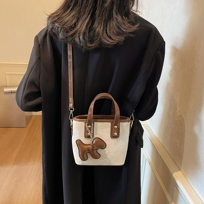 Fashion women's bag 2025 new messenger bag bucket bag niche design high sense versatile shoulder handbag