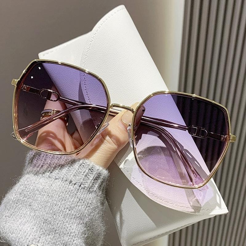 Women's European & American Style UV-Protective Sunglasses