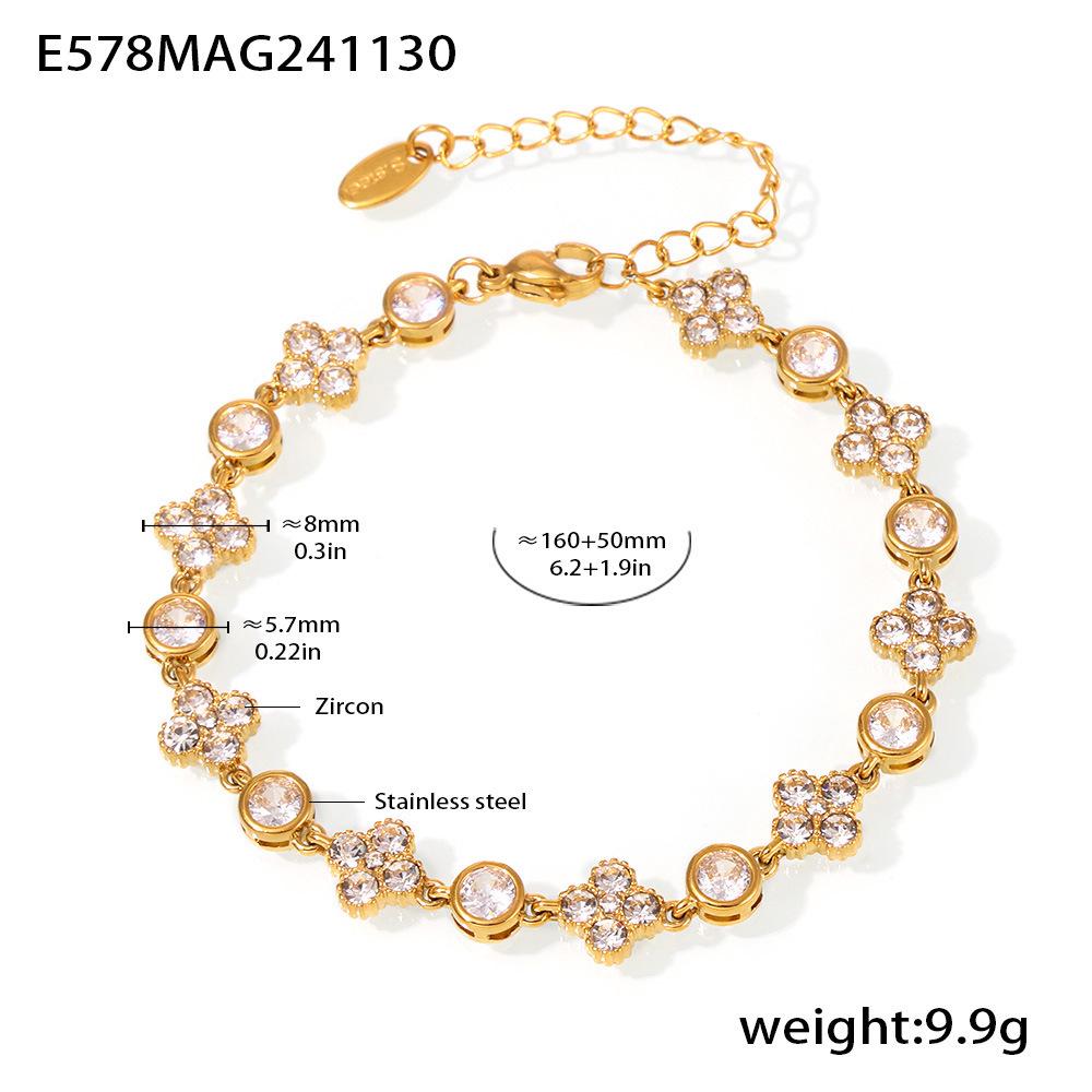 Qiong Yao 18K Gold-Plated Diamond Zircon Bracelet with Plum Blossom Design