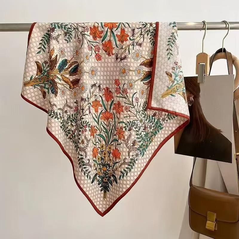 Spring & Autumn Silk Scarf: High-End Korean Style, Magnetic Buckle, Neck Protection, Versatile Temperament, Women's Square Scarf
