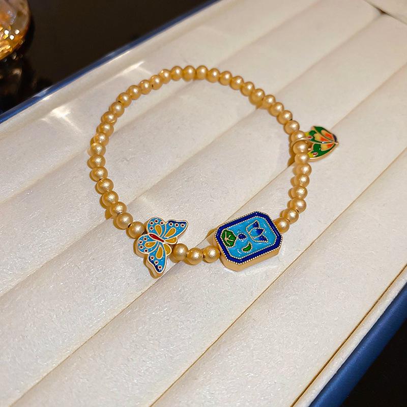 Elegant Pearl & Jade Double-Loop Bracelet: Chic & Stylish Jewelry for Women