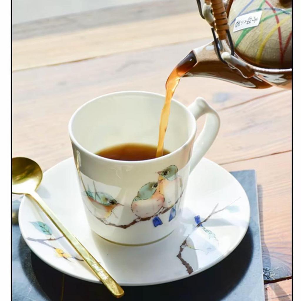 Japanese Children's Gaiwan Tea Set: Bird Bone China Cup, Chopsticks, and Spoon