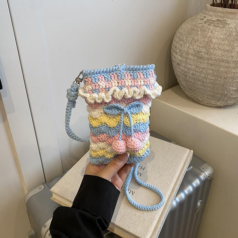 

2025 summer new cute hand-knitted mobile phone bag casual fashion simple shoulder bag niche messenger bag синий