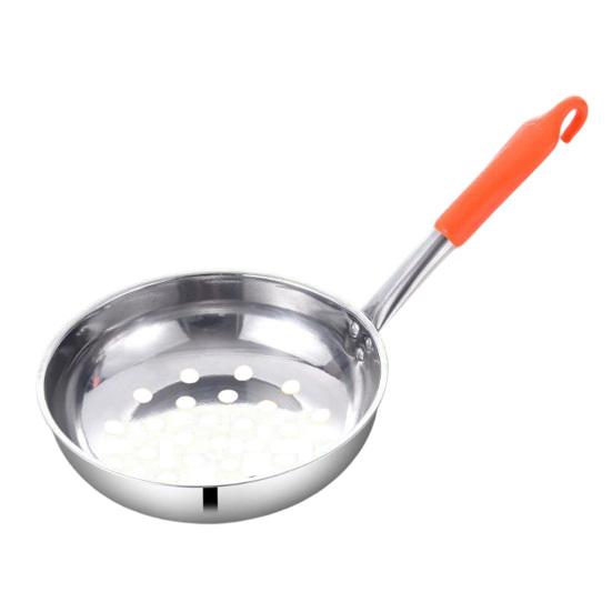 

Большое сито из нержавеющей стали с длинной ручкой для пасты, овощей, клёцок, лапши. Не ржавеет, можно мыть в посудомоечной машине. Многоцелевое.