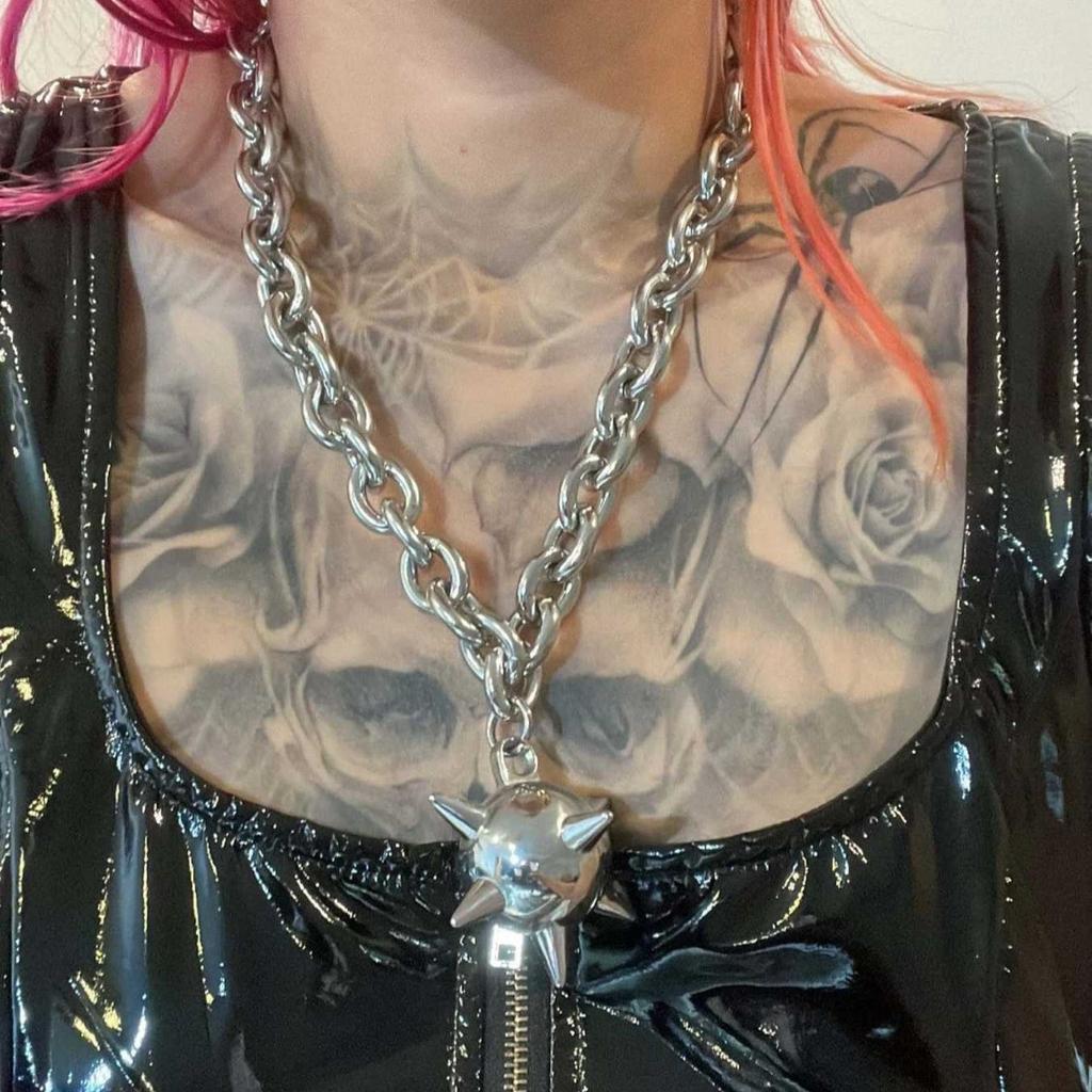 Gothic Punk-style Rivet Spike-shaped Ball Pendant Necklace for Men Women Hip-hop Rock Y2k Aesthetics Jewelry Accessories Gifts