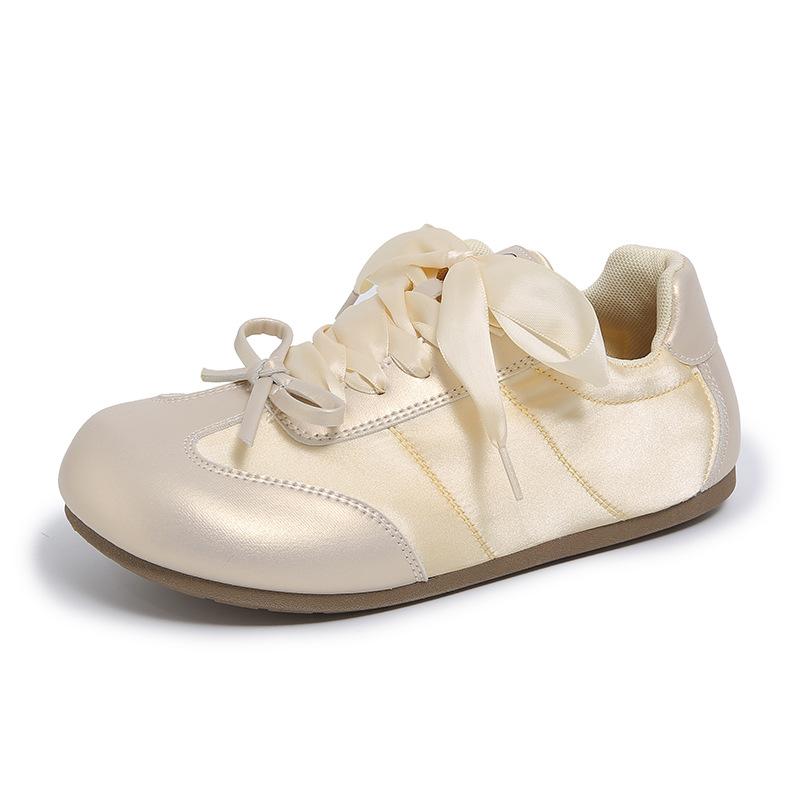 2025 Little White Shoes Women's Summer New Korean Version Ins Female Students Leisure Sports Versatile Board Shoes Street Shot Y10