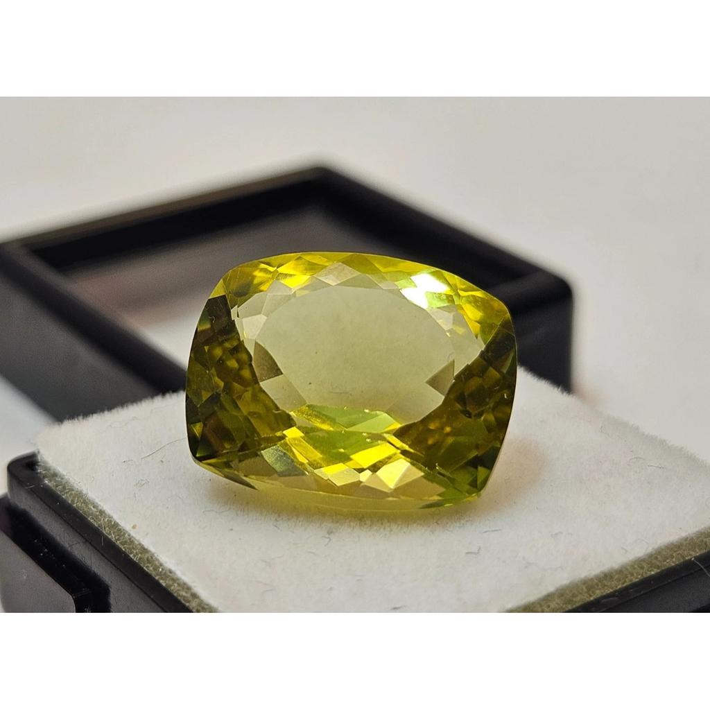 Cushion Cut Natural Sapphire Yellow 10-11 Ct Beautiful Loose Gemstone