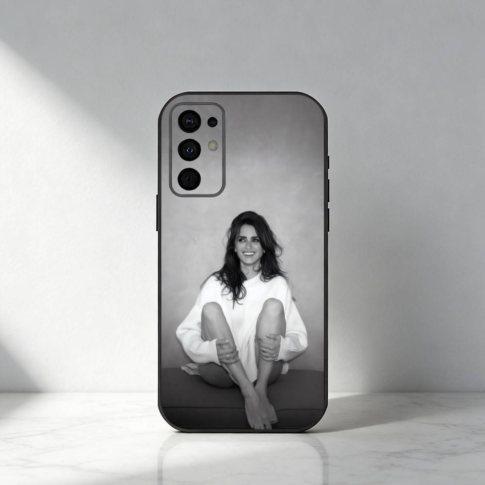 90S Beauty P-Penelope C-Cruz Sanchez Phone Case For Samsung S25,S24,S21,S22,S23,S20,Ultra,S26,Plus,Fe,Note,5G Black Cover