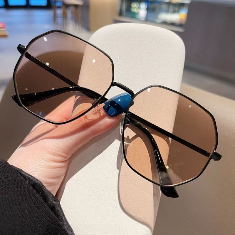 High-end European and American Style Sunglasses, Women's Summer Polygonal Anti-UV Sun Protection Sunglasses, Fashionable Glasses