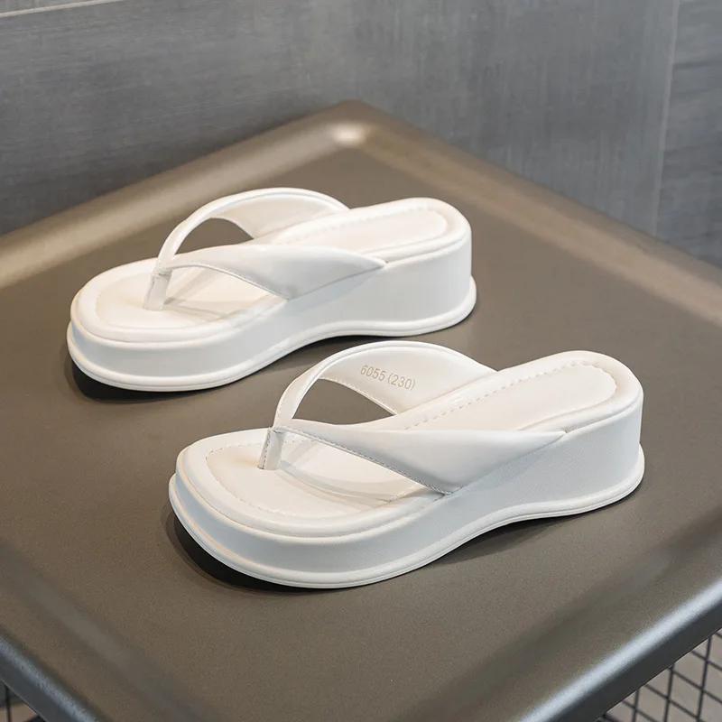 

Fashion 2025 Summer Sandals Thick Sole Flat Platform Modern Ladies Sandals Height Increasing 5cm Black White Shoes D121 39 белый