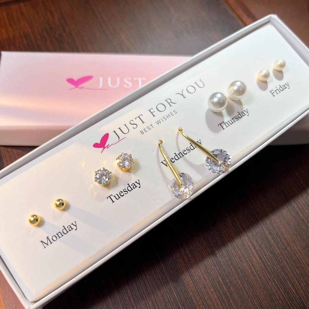 2025 Simple Bow, Star, Moon & Butterfly Stud Earrings Set with Gift Box