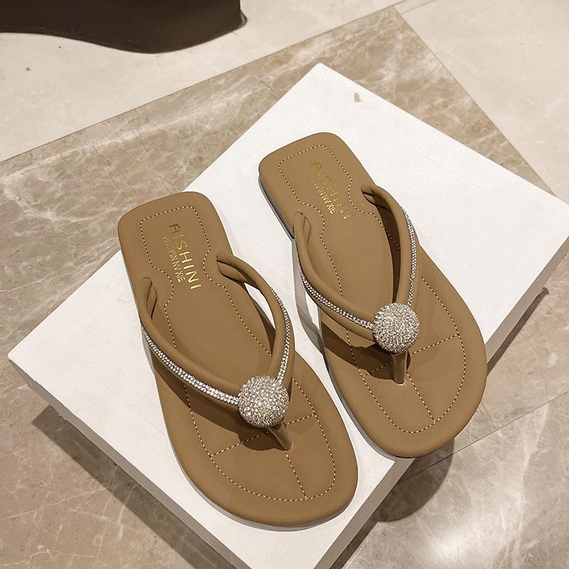 Flat-bottomed Beach Shoes Cool Slippers Women's New Internet Celebrity Slippers Women's Summer Outer Wear Ins Flip-flops Rhinestone Sandals Women