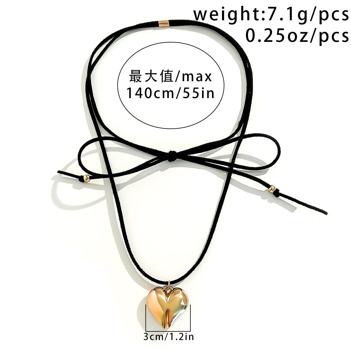 Sweet And Cool Exaggerated Big Love Pendant Necklace, Simple Adjustable Flannel Wax Line Chocke Heart necklace