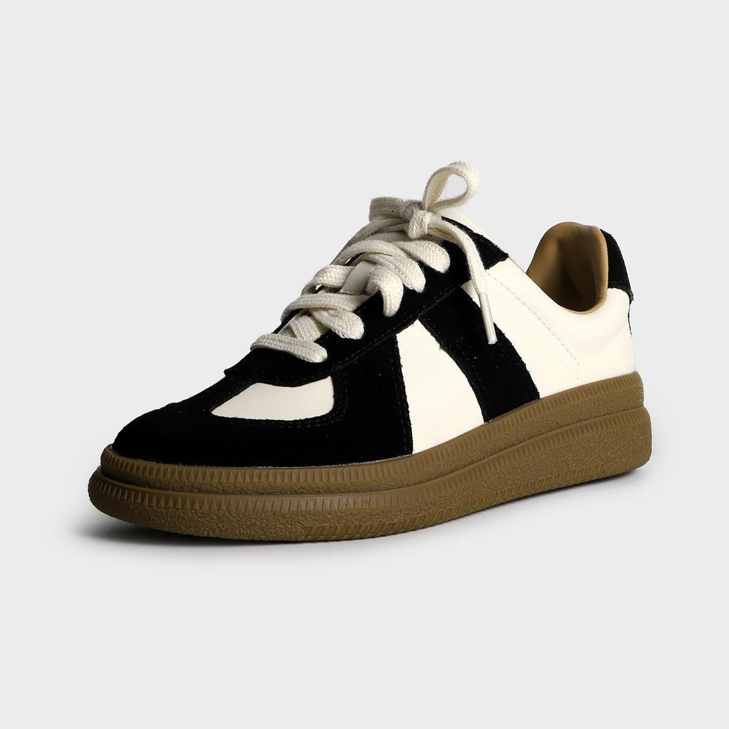 2025 Spring and Summer New Casual Daily Versatile Moral Training Shoes Women's Front Lace-up Comfortable Thick-soled Color Matching Single Shoes Women