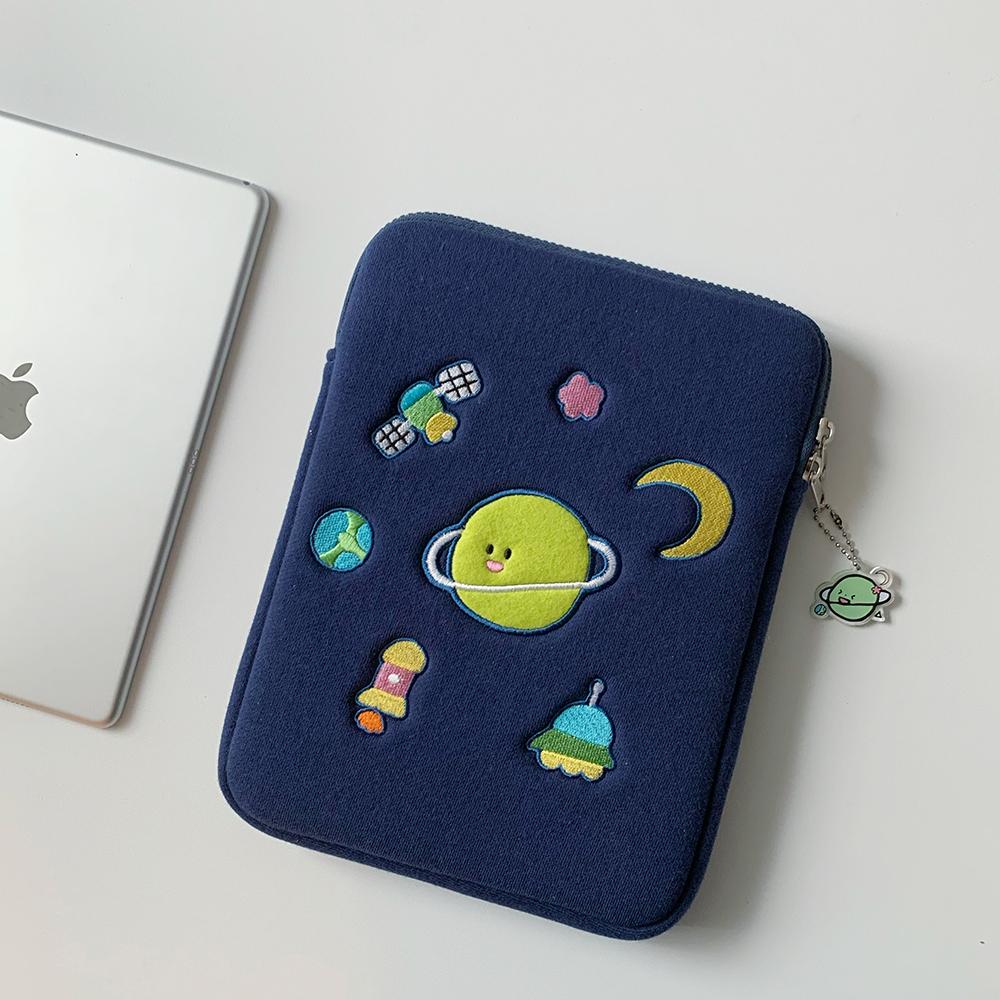 Cuter (11-Inch Pad Pouch)