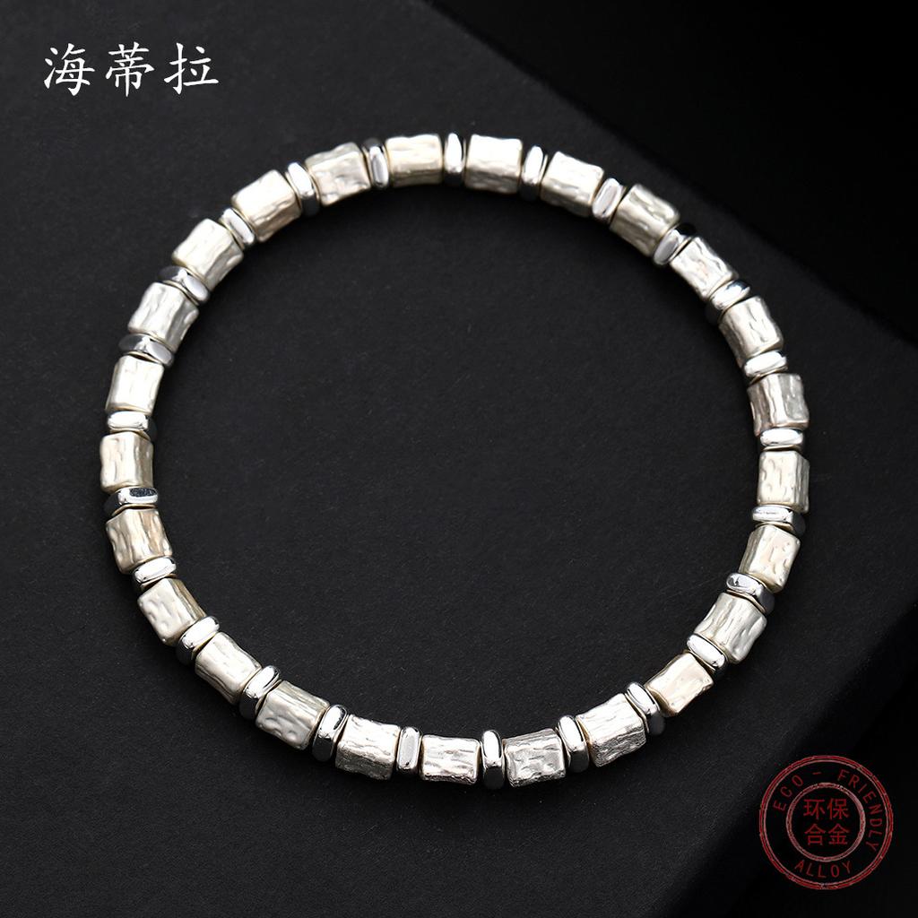 Neues silbernes quadratisches umweltfreundliches Legierung elastisches Armband, kleines klares vielseitiges Modearmband für Damen