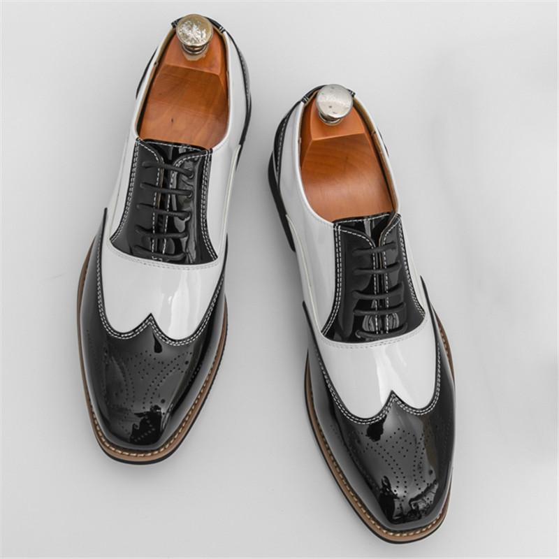Pantofi Oxford Brogues Noi de Designer pentru Bărbați cu Vârf Ascuțit, Lucios, Negru cu Alb, Patchwork, Pantofi de Gentleman pentru Nuntă, Balul de Reîntoarcere Acasă, Pantofi Plați