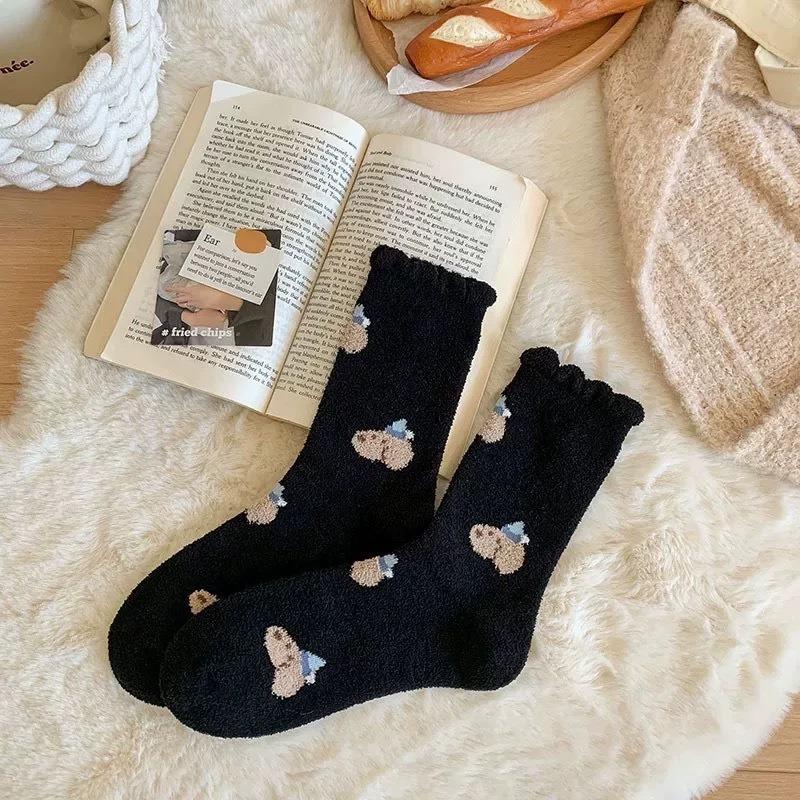 

Women s Autumn and Winter Thickened Warm Australian Fleece Mid-calf Socks, Home Floor Socks, Pile Socks, Trendy Cake Socks чёрный