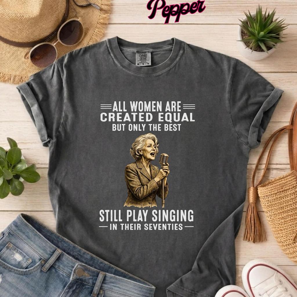 Singing Lover Gift Shirt for Women 70th Birthday, Funny Singer Tee for Mom Grandma, Vintage Music Lover Shirt, Seventies Gift Idea