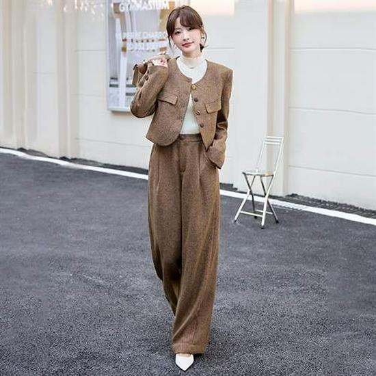 Mu Xi Er Kids  2026 Autumn Collection: Elegant, Comfortable, Slim Fit, Round Neck Two-Piece Set Medium