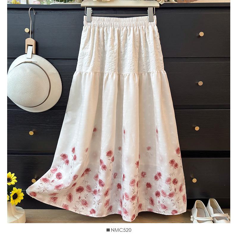 Romantic French Embroidered Floral Pleated A-line Skirt - Spring 2026