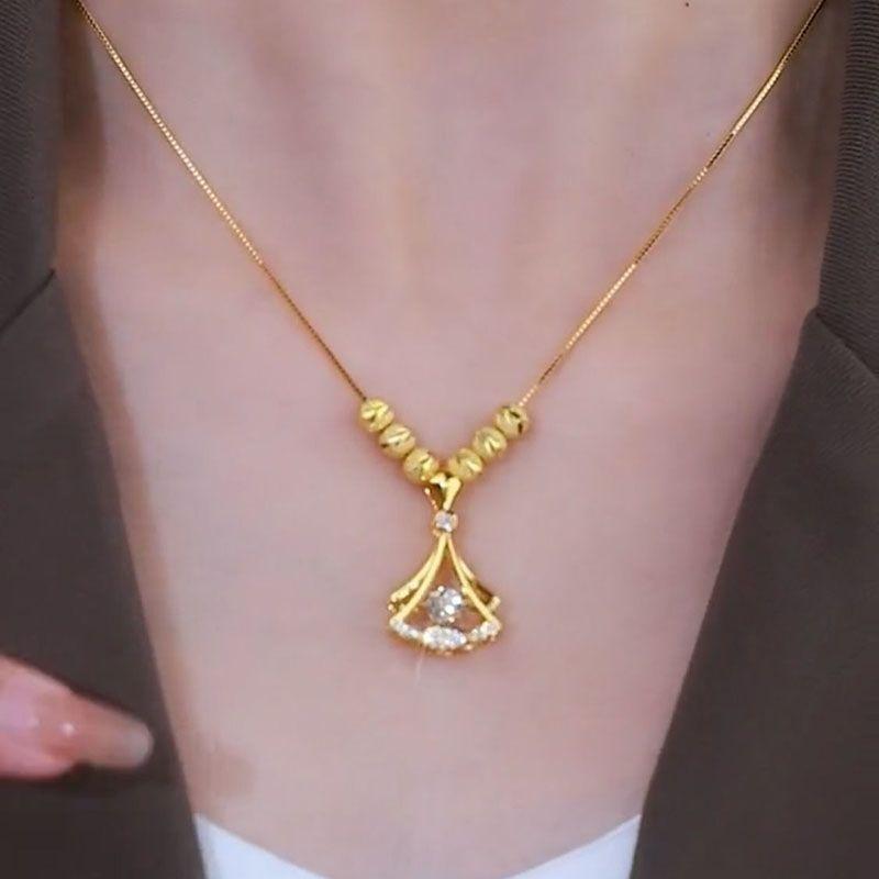 1011 New Smart Ginkgo Biloba Necklace Women's Premium Design Sense Light Luxury Temperament Clavicle Chain Pendant