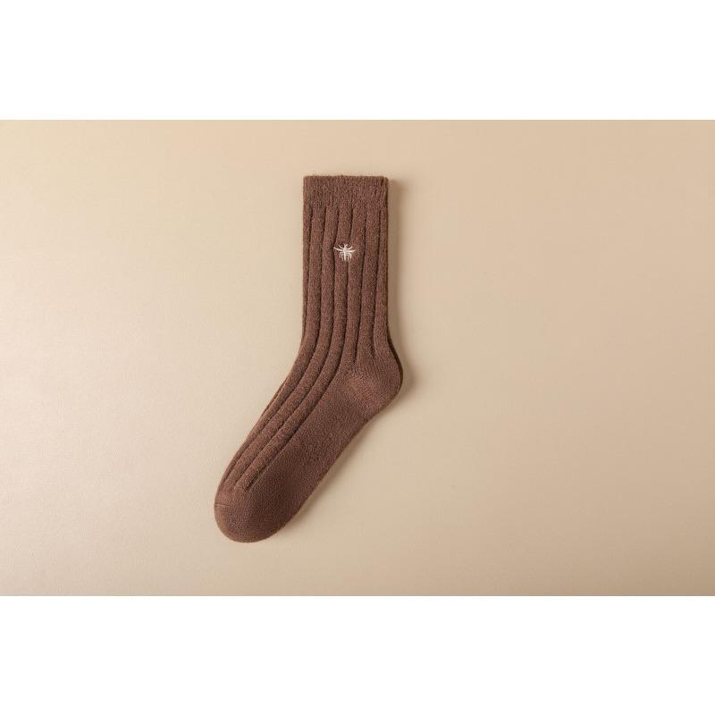 

Женские кашемировые носки в вертикальную полоску с вышивкой «Маленькая пчелка» для осени и зимы, средней длины, махровые 1 pair кофейный