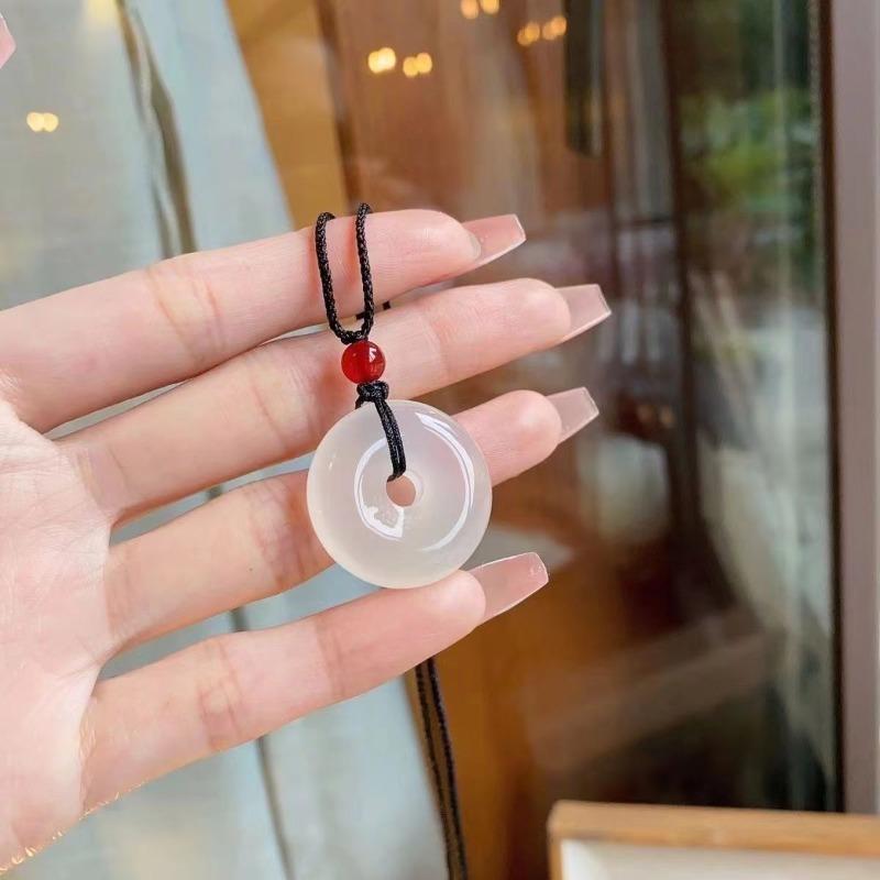 White safety buckle necklace, female crystal pendant, hand-woven safety for men and women, white chalcedony niche