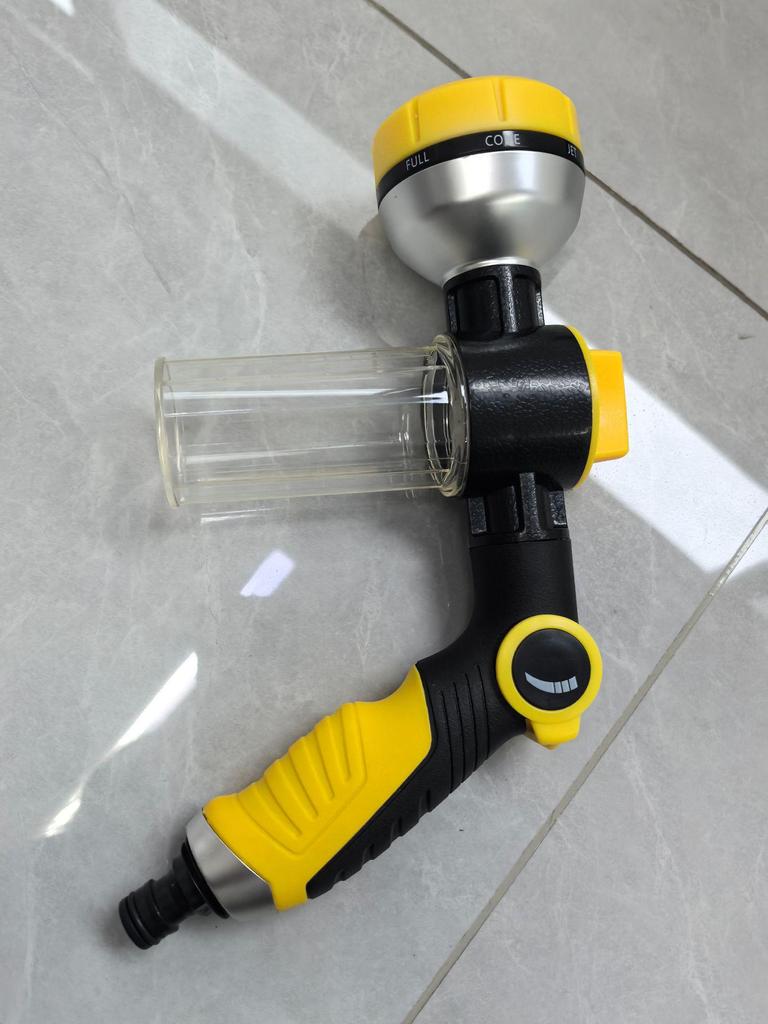 Multifunctional Spray Foam Nozzle for Garden Sprinkling, Fertilizing, and Car Washing