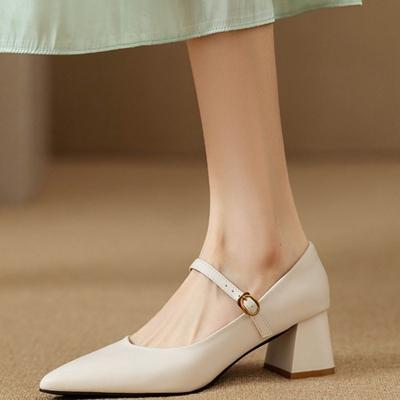 Weiches Leder Mary Jane trendy Herbst Französisch neu dicker Absatz quadratischer Absatz einzelne Schuhe mit Rock mittlerer Absatz hohe Absätze