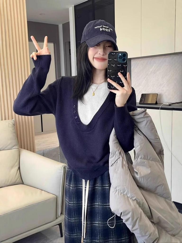 2025 A/W Wool Knitwear: Chic Women's Faux Two-Piece Sweater
